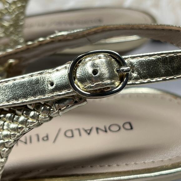 Donald Pliner Womens Shoes Size 7.5 Ike Slingback Kitten Heels Gold Pointy Toe - Picture 5 of 13